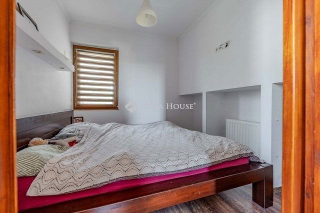 Eladó családi ház, Szegeden 199 M Ft, 7 szobás