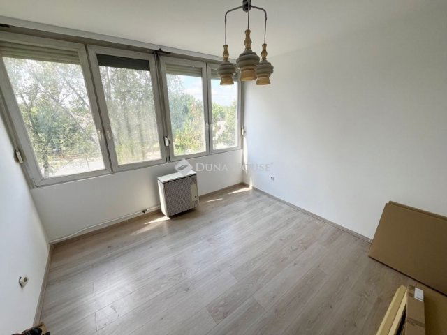 Eladó téglalakás, Székesfehérvárott 44.9 M Ft, 2 szobás