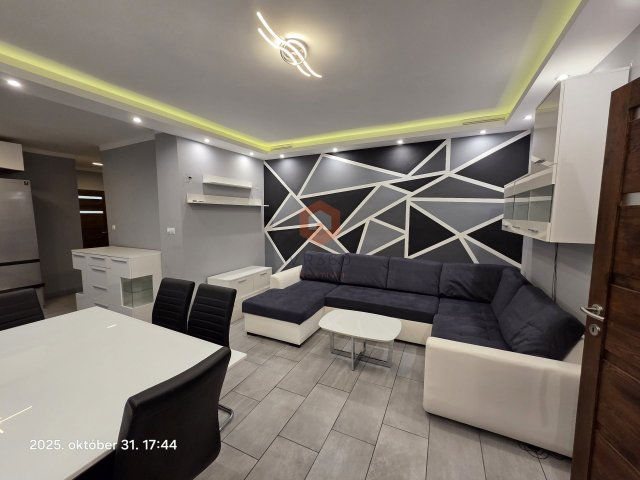 Kiadó téglalakás, albérlet, Pécsett 200 E Ft / hó, 2+1 szobás