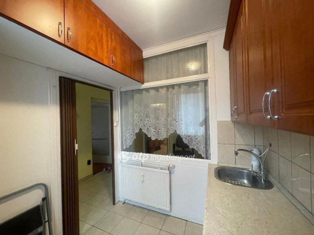 Eladó panellakás, Nyíregyházán 38.7 M Ft, 2 szobás