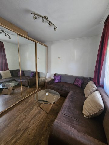 Eladó családi ház, Pápán 27.3 M Ft, 2 szobás
