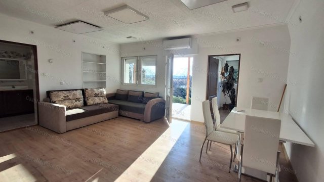 Eladó hotel, Tiszapüspökin 52.5 M Ft, 3+1 szobás