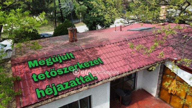 Eladó nyaraló, Balatonalmádiban 44.9 M Ft, 2+1 szobás