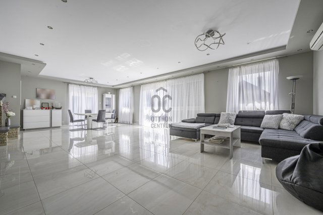 Eladó családi ház, Budapesten, XVIII. kerületben 213 M Ft