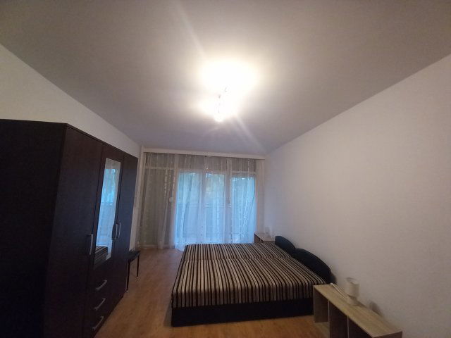 Kiadó panellakás, albérlet, Pécsett, Váci Mihály utcában