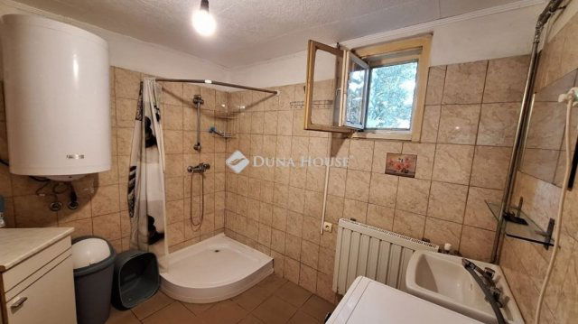 Eladó családi ház, Simontornyán 26 M Ft, 3 szobás