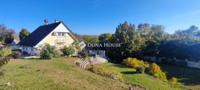 Eladó családi ház, Kisapostagon 165 M Ft, 4+2 szobás