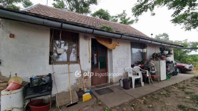 Eladó mezogazdasagi ingatlan, Kőröstetétlenen 9.5 M Ft, 2 szobás