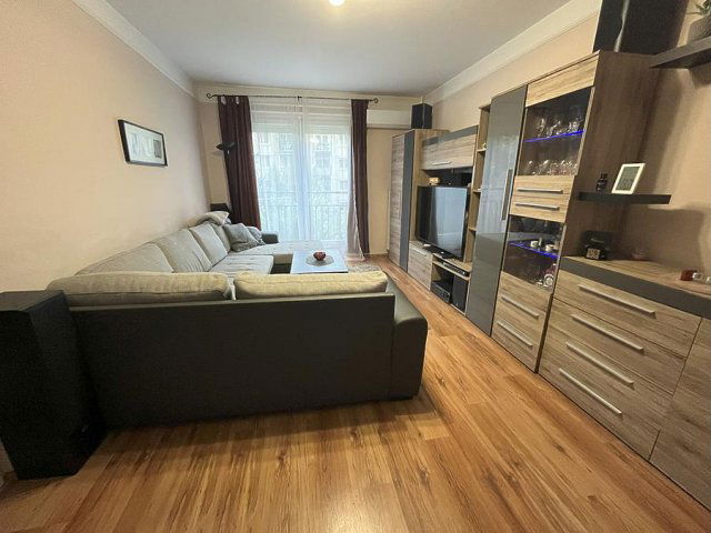 Eladó panellakás, Budapesten, III. kerületben 68.9 M Ft