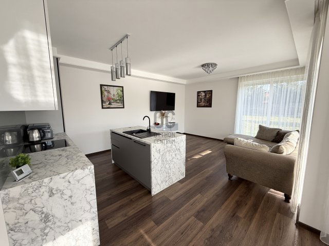 Kiadó ikerház, albérlet, Debrecenben 700 E Ft / hó, 5 szobás