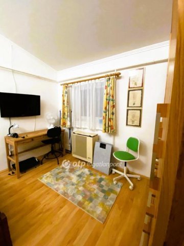 Eladó nyaraló, Balatonalmádiban 95 M Ft, 3 szobás