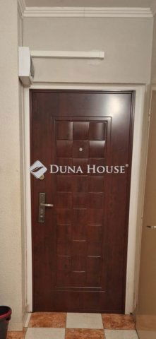 Eladó panellakás, Székesfehérvárott 63 M Ft, 3 szobás