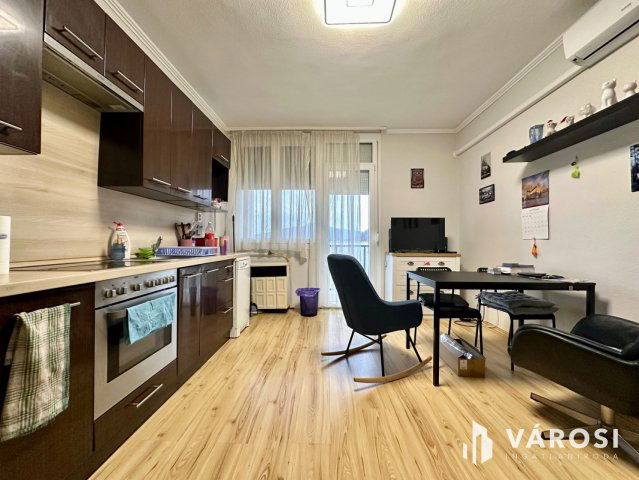 Eladó téglalakás, Salgótarjánban 19.9 M Ft, 2+1 szobás