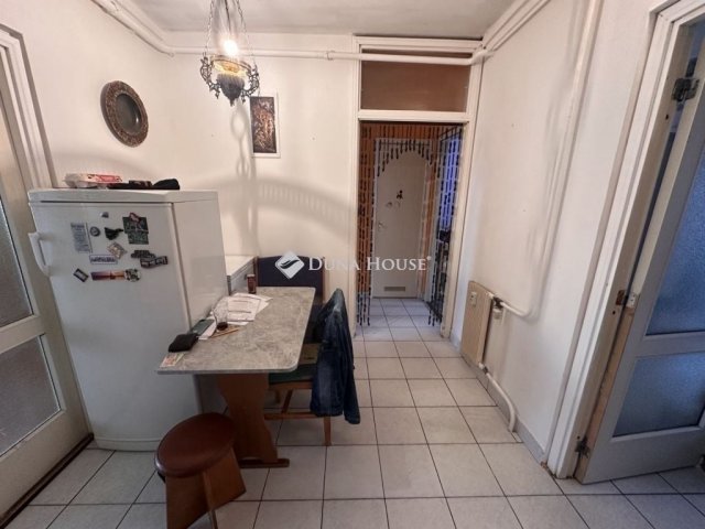 Eladó panellakás, Budapesten, IV. kerületben 75 M Ft, 3 szobás