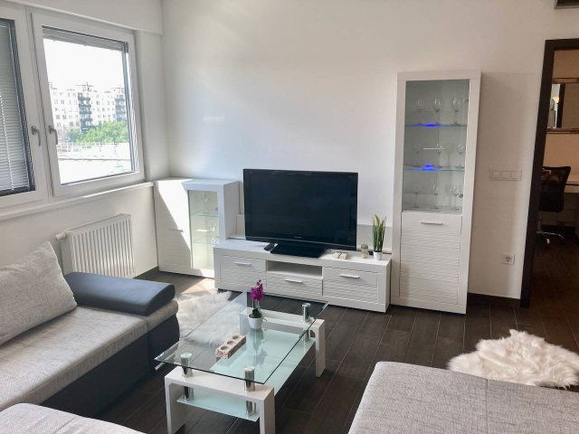 Kiadó téglalakás, albérlet, Debrecenben 500 E Ft / hó, 3 szobás