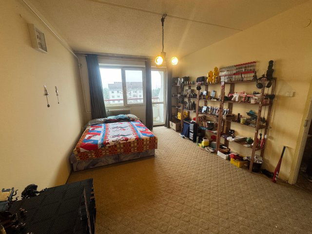 Eladó panellakás, Veszprémben 36.5 M Ft, 1 szobás