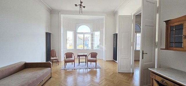 Eladó téglalakás, Budapesten, VI. kerületben 118.9 M Ft