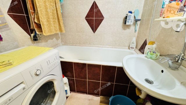 Eladó panellakás, Kecskeméten 53.9 M Ft, 3 szobás