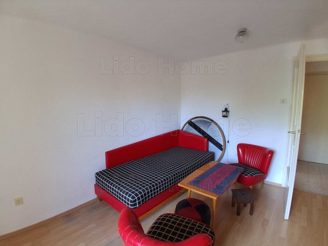 Kiadó nyaraló, Balatonalmádiban 200 E Ft / hó, 2 szobás