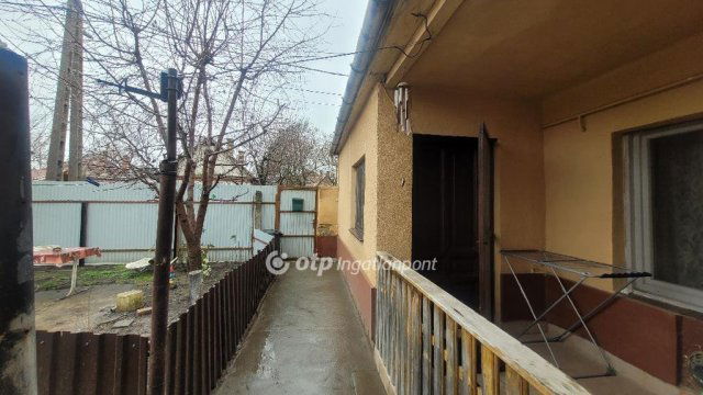 Eladó családi ház, Jászberényben 34.9 M Ft, 3 szobás