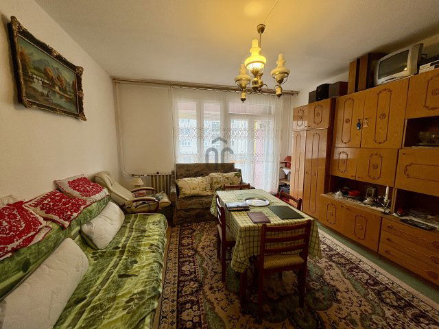 Eladó panellakás, Cegléden 46.8 M Ft, 3 szobás