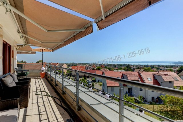 Eladó téglalakás, Balatonfüreden 225 M Ft, 2 szobás