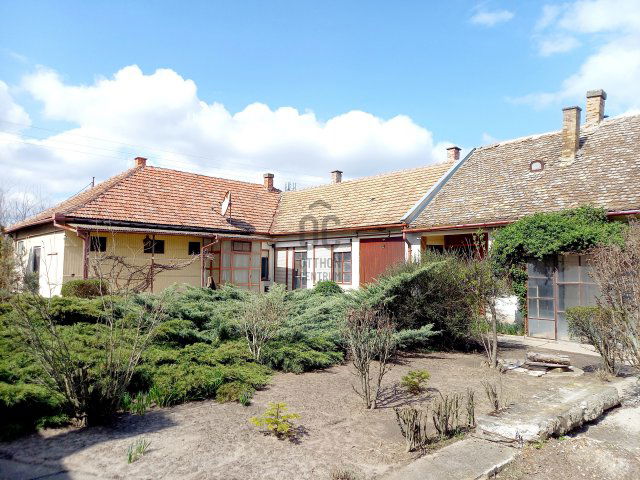 Eladó családi ház, Vaskúton 32.9 M Ft, 6 szobás