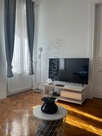 Kiadó téglalakás, albérlet, VIII. kerületben, Gyulai Pál utcában