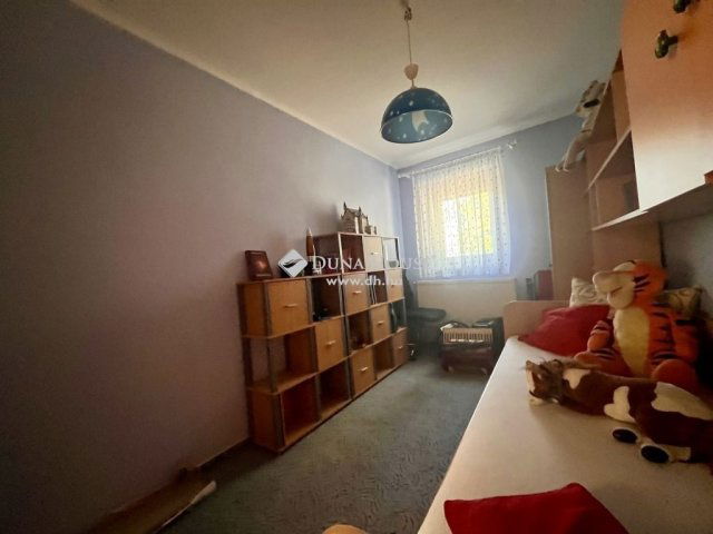 Eladó családi ház, Szűrön 32 M Ft, 4 szobás