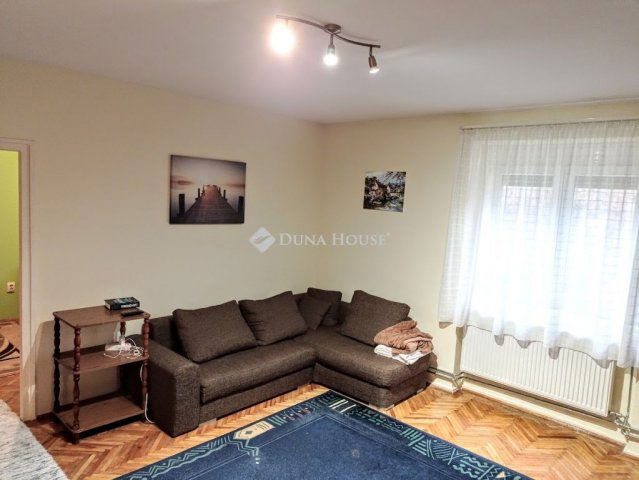 Eladó téglalakás, Zalaegerszegen 39.5 M Ft, 2 szobás