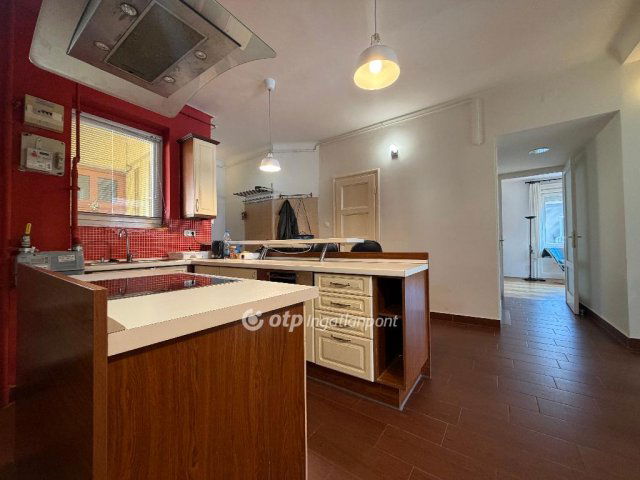 Eladó téglalakás, Budapesten, III. kerületben 134 M Ft, 3 szobás