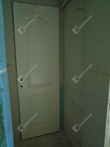 Eladó családi ház, Cserkeszőlőn 16 M Ft, 2 szobás
