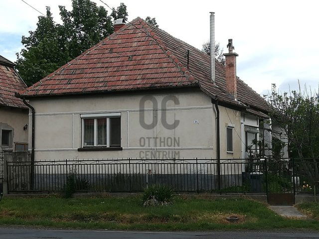 Eladó családi ház, Szigetújfalun 19 M Ft, 2 szobás