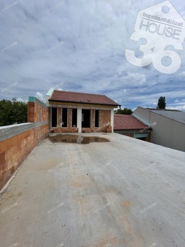 Eladó családi ház, Kecskeméten 199 M Ft, 5 szobás