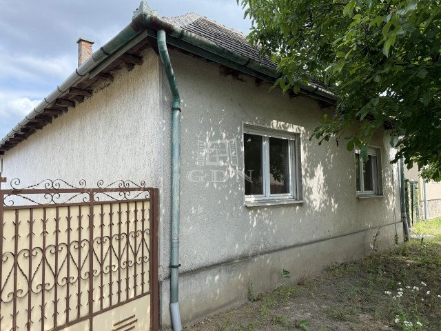 Eladó családi ház, Hévízgyörkön 37.9 M Ft, 3 szobás