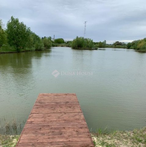 Eladó telek, Tápiószelén, Szolnoki úton 165 M Ft