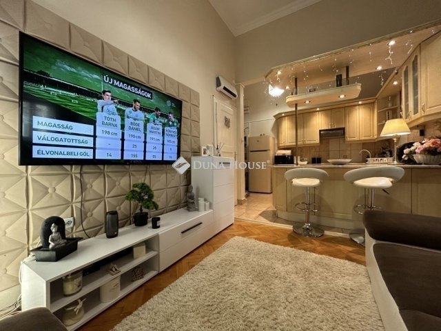 Eladó téglalakás, Budapesten, VII. kerületben 77 M Ft, 2 szobás