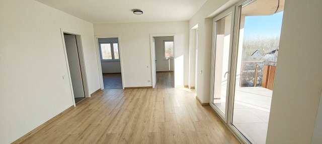 Eladó téglalakás, Nyíregyházán 68.99 M Ft, 3 szobás