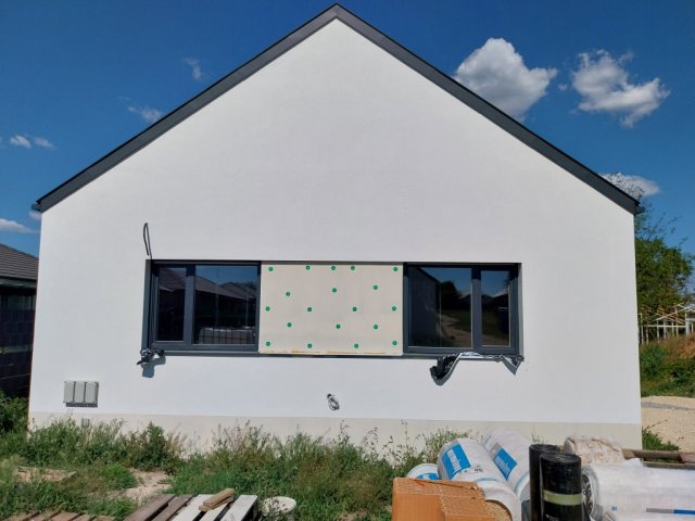Eladó családi ház, Székesfehérvárott 110 M Ft, 4+2 szobás