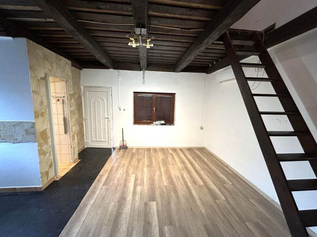 Eladó nyaraló, Szombathelyen 25.9 M Ft, 2 szobás