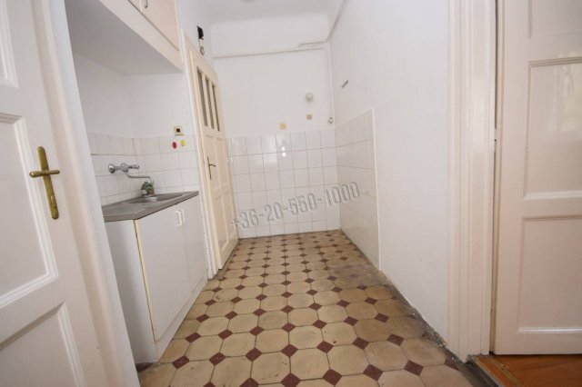 Eladó téglalakás, Budapesten, IX. kerületben 41.9 M Ft, 1 szobás