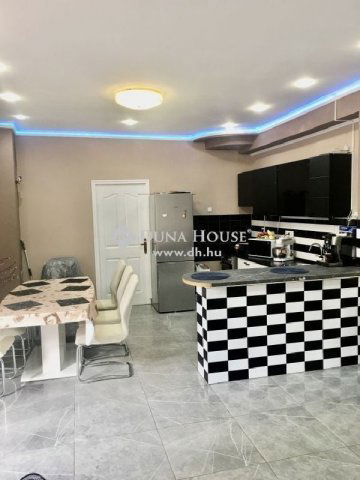 Eladó családi ház, Budapesten, XX. kerületben 49.9 M Ft