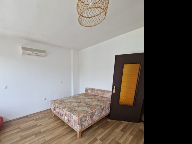 Eladó családi ház, Pécsett 150 M Ft, 3 szobás