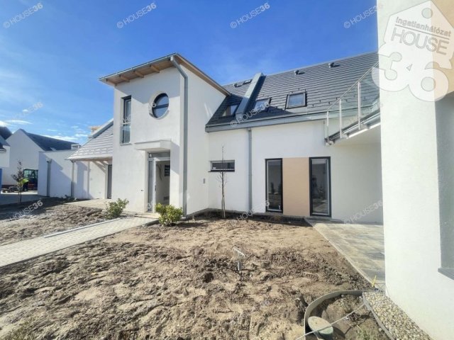 Eladó téglalakás, Kecskeméten 79.5 M Ft, 3 szobás