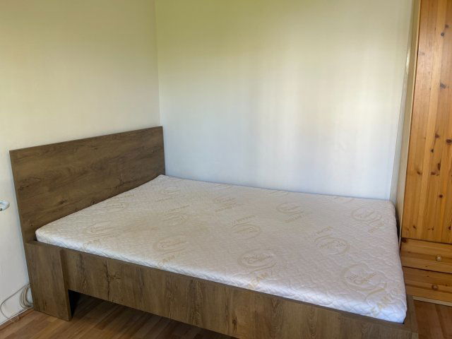 Kiadó panellakás, albérlet, Pécsett, Szigeti úton 200 E Ft / hó