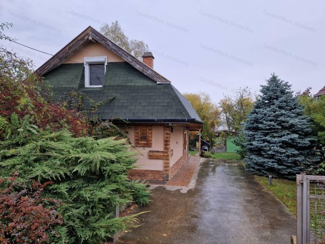 Eladó nyaraló, Markazon 84.9 M Ft, 2 szobás