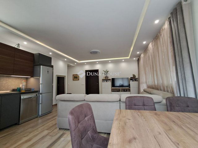 Eladó családi ház, Debrecenben 151.9 M Ft, 4 szobás