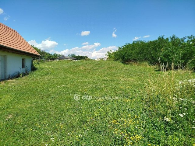 Eladó családi ház, Nagykozáron 23.6 M Ft, 3+1 szobás