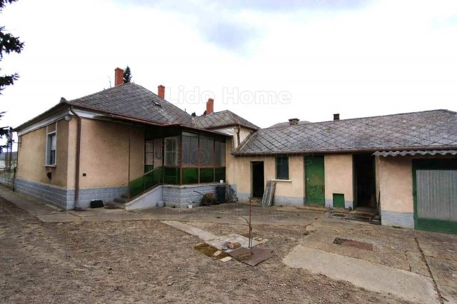 Eladó családi ház, Zalaszentgróton 38.9 M Ft, 2 szobás