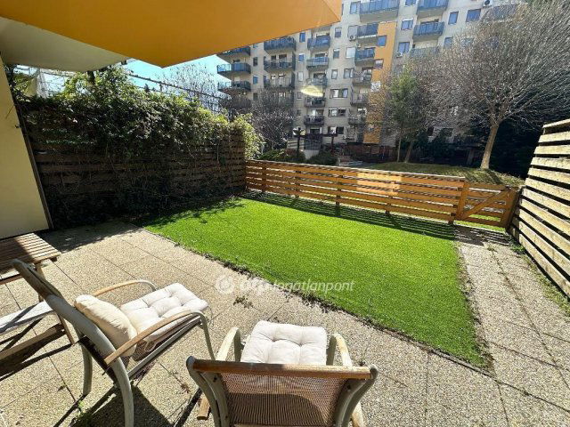 Eladó téglalakás, Budapesten, III. kerületben 113 M Ft, 2 szobás